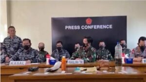 TNI Temukan Puing-Puing Kapal yang Diduga Merupakan Puing KRI Nanggala-402