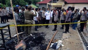 Pembakaran Mapolsek Candipuro Lampung, Polisi Tetapkan 13 Tersangka